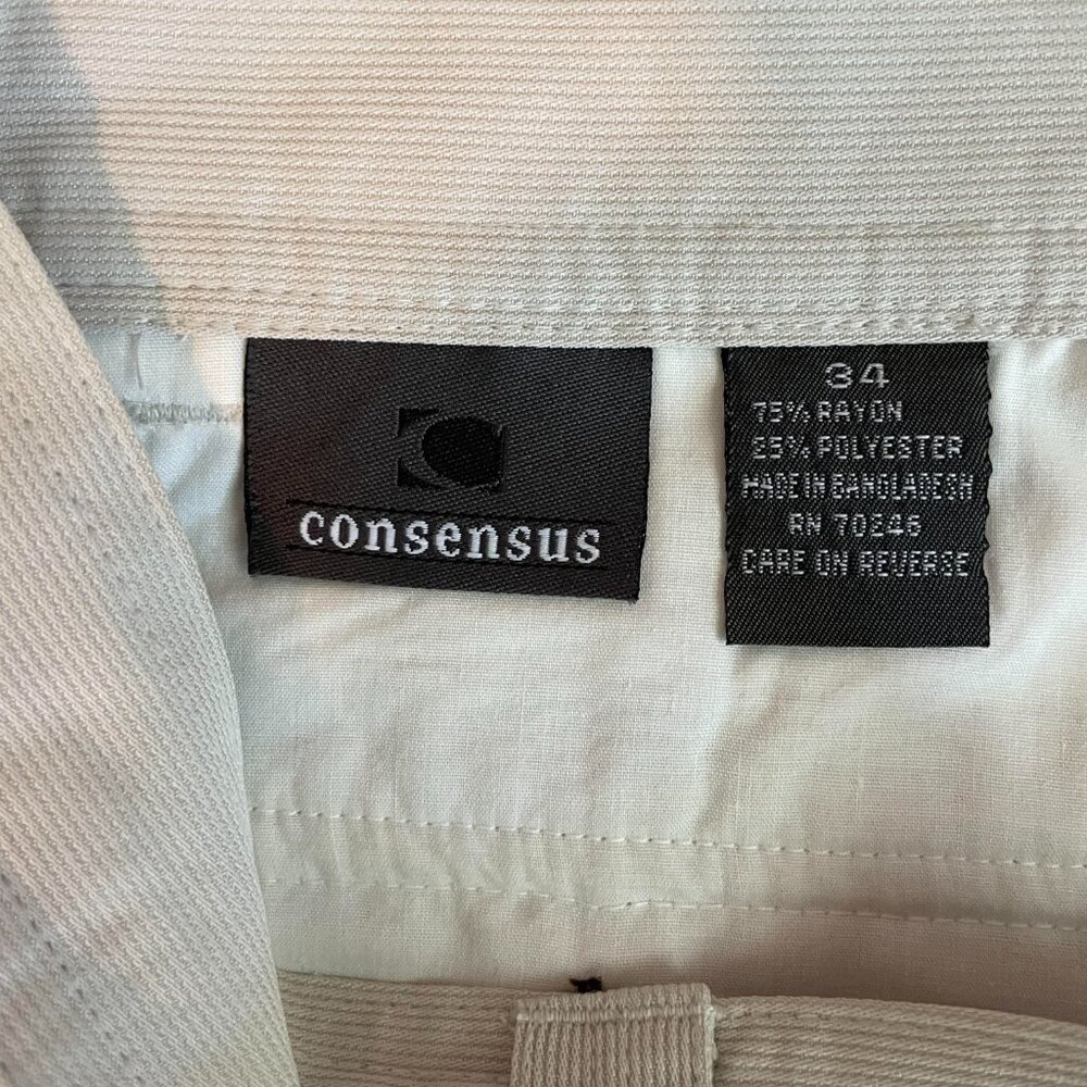 Consensus 34 Ribbed Cream Shorts - Picture 2 of 4